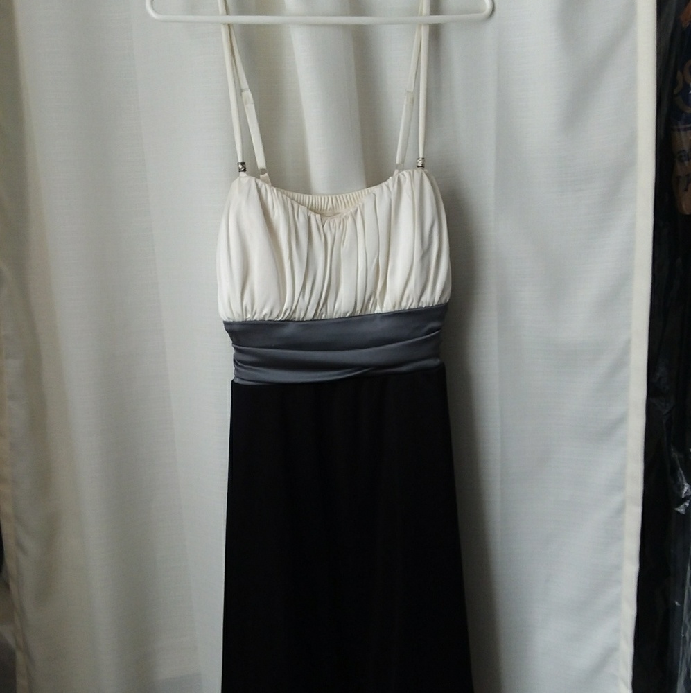 Knee length dress